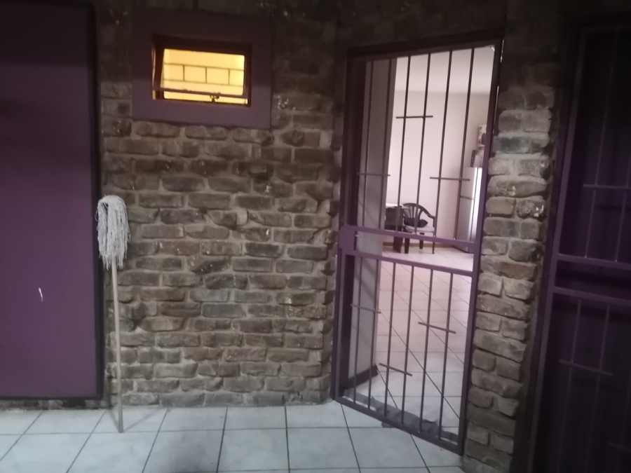 1 Bedroom Property for Sale in Willows Free State